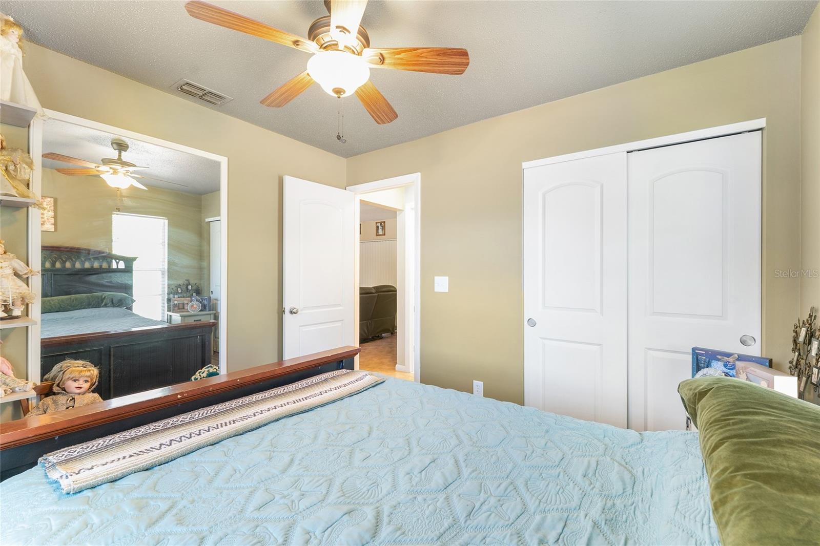 Image 33 of 47 For 4960 195th Avenue