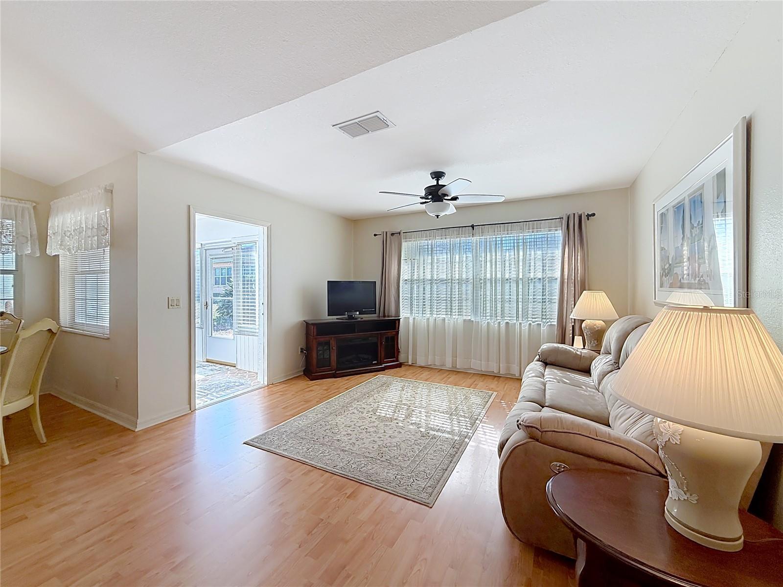 Image 22 of 73 For 11078 175th Place