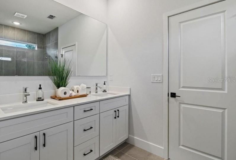 Image 13 of 17 For 8703 Sw 135th Pl