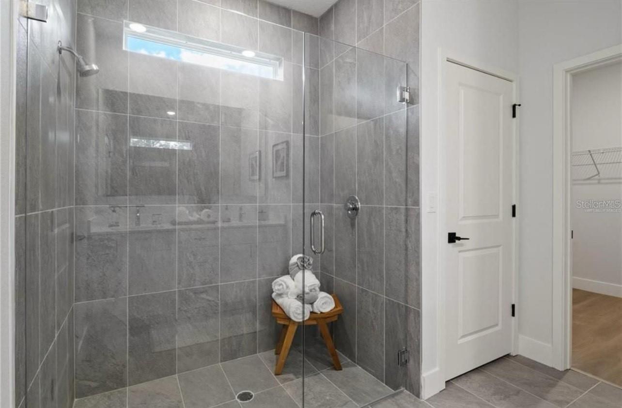 Image 14 of 17 For 8703 Sw 135th Pl