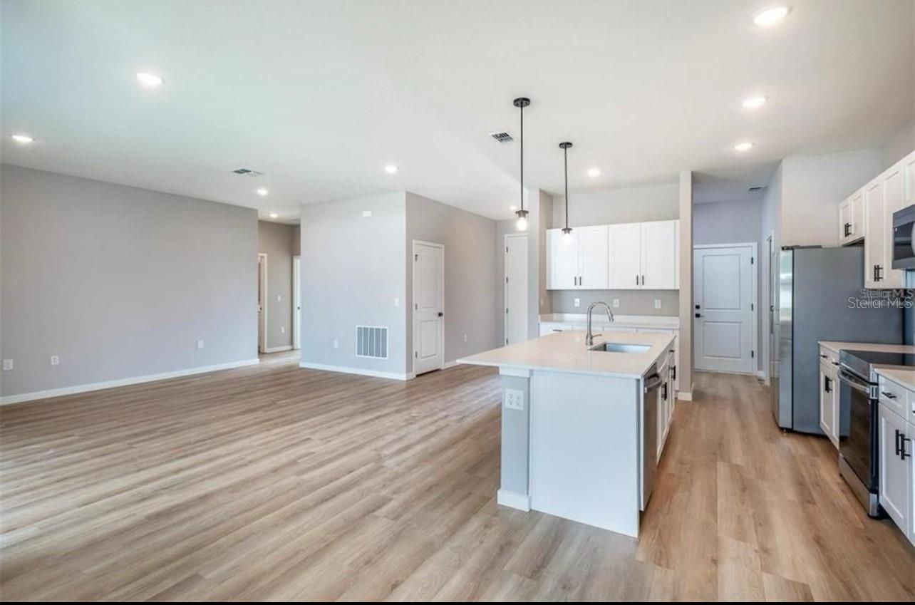 Image 5 of 17 For 8703 Sw 135th Pl