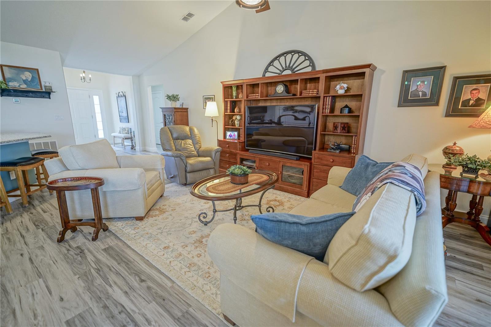 Image 10 of 59 For 5041 90th Place