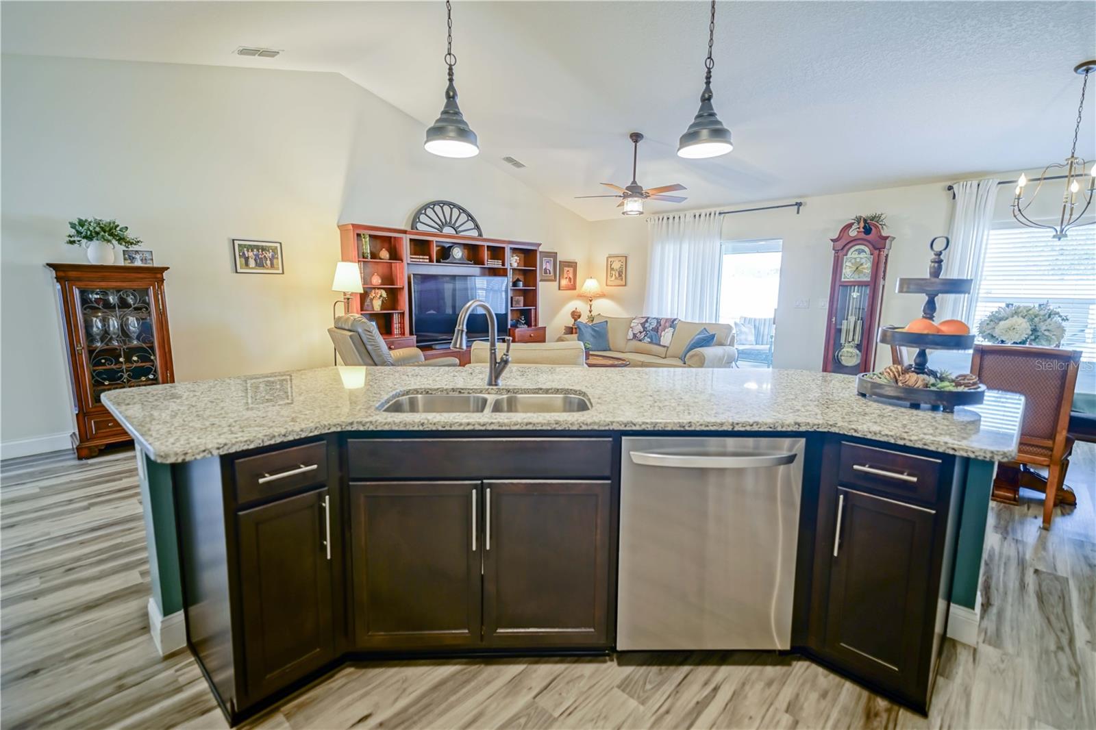 Image 28 of 59 For 5041 90th Place