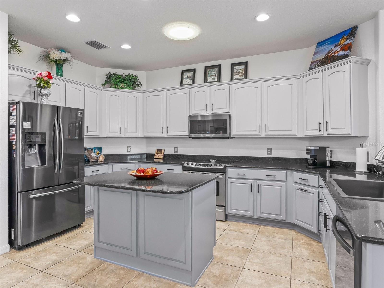 Image 18 of 46 For 9052 130th Loop