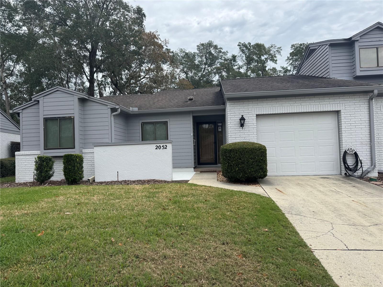 Image 2 of 3 For 2052 37th Court Circle