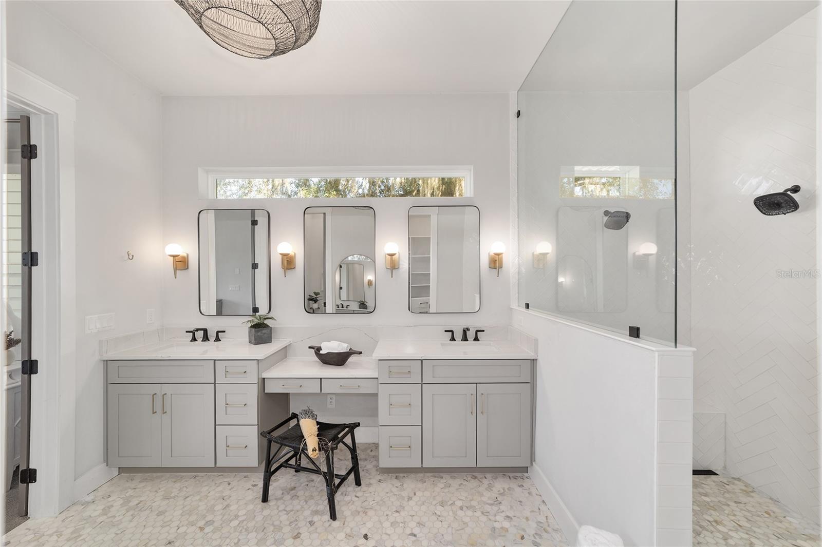 Image 43 of 80 For 11096 38th Boulevard