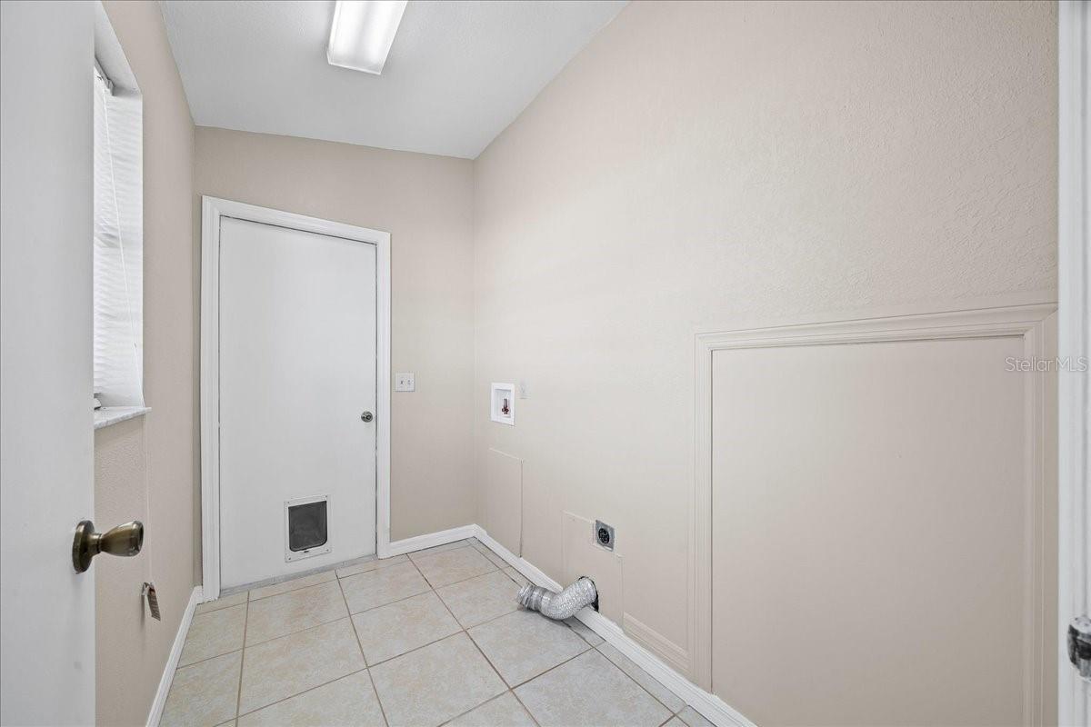 Image 21 of 50 For 2851 64 Lane