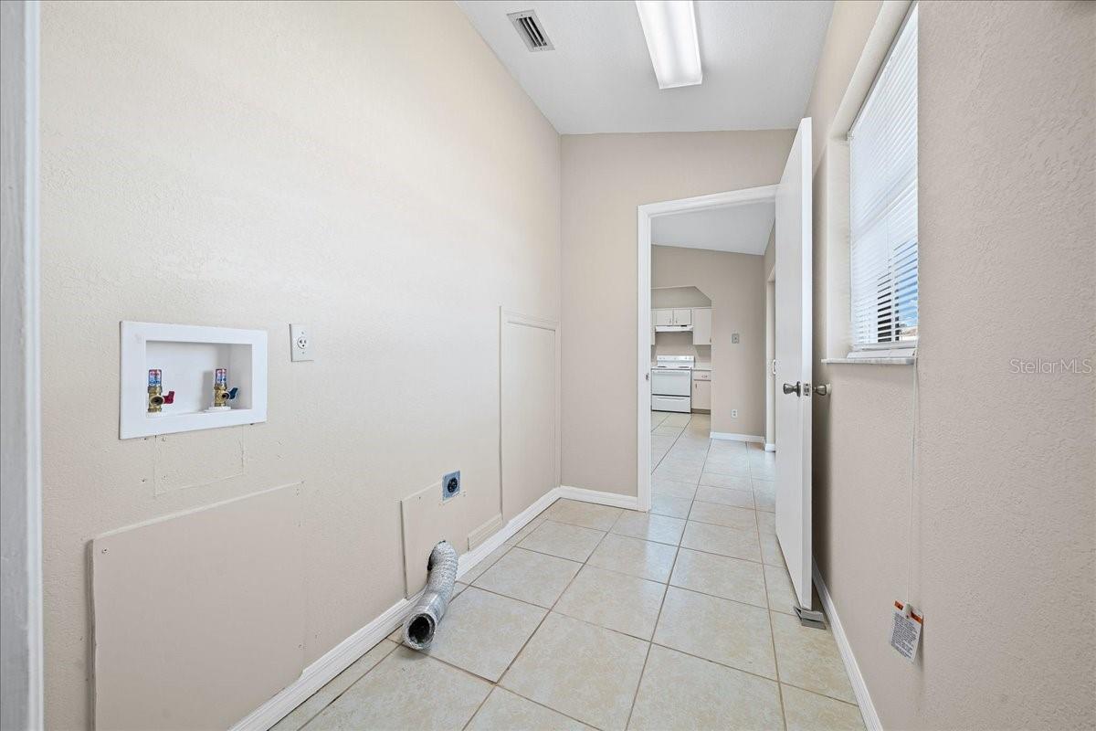 Image 22 of 50 For 2851 64 Lane