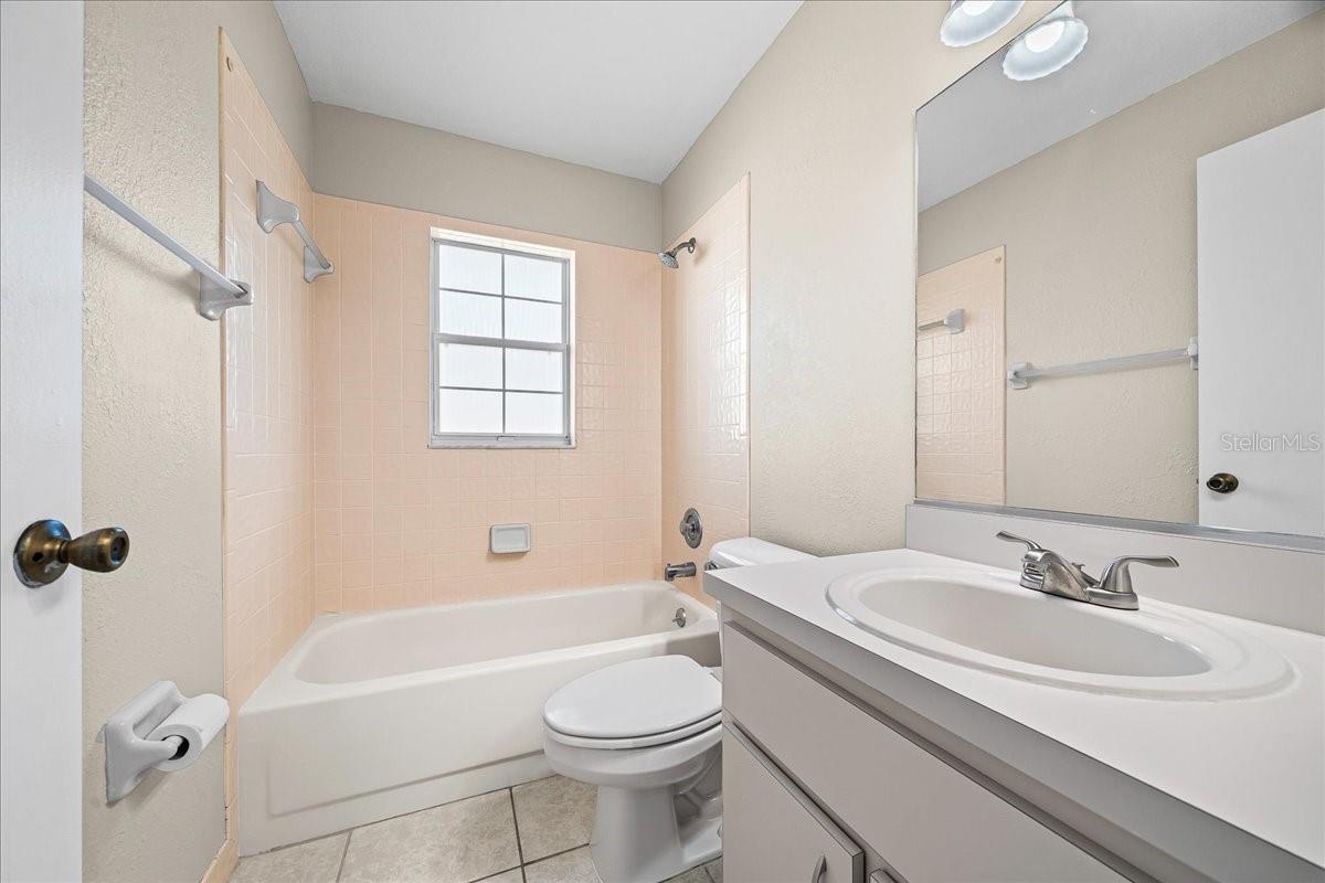 Image 28 of 50 For 2851 64 Lane