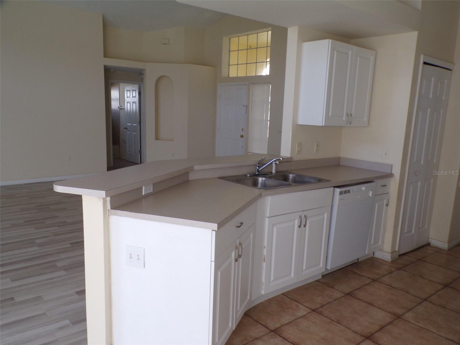 Image 11 of 22 For 2563 Davenport Circle