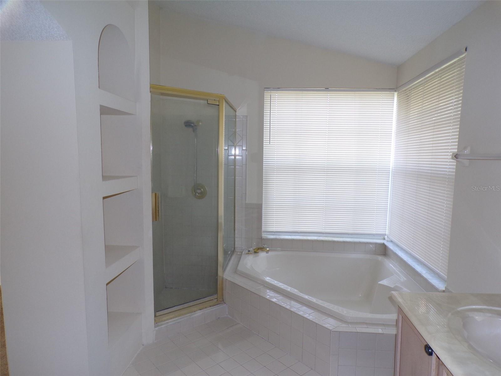 Image 17 of 22 For 2563 Davenport Circle