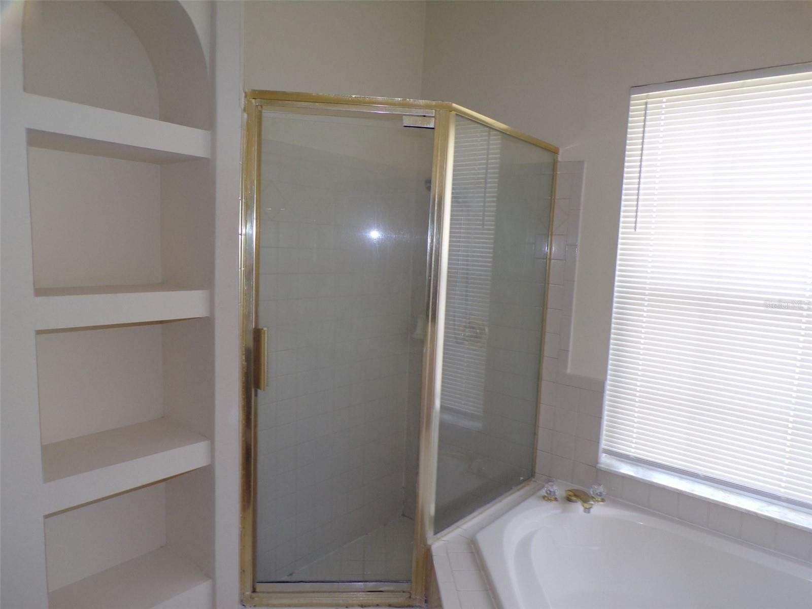 Image 18 of 22 For 2563 Davenport Circle