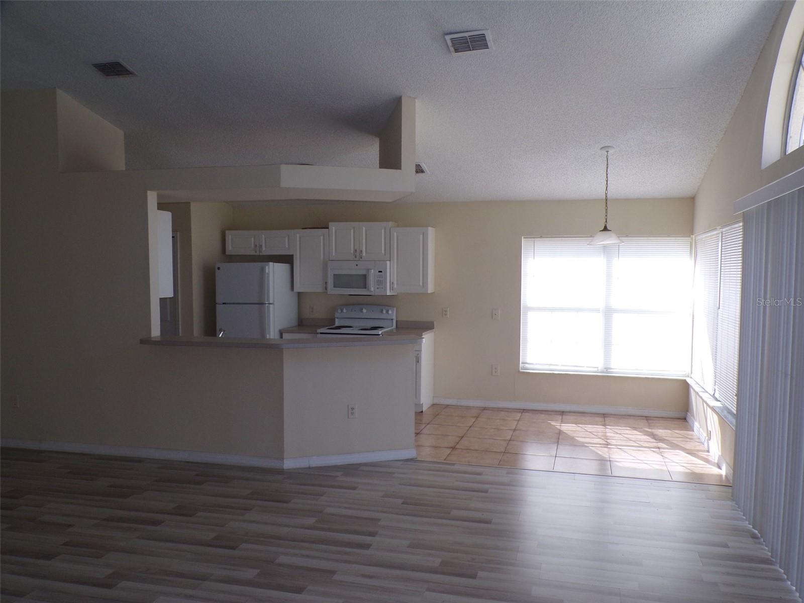 Image 8 of 22 For 2563 Davenport Circle