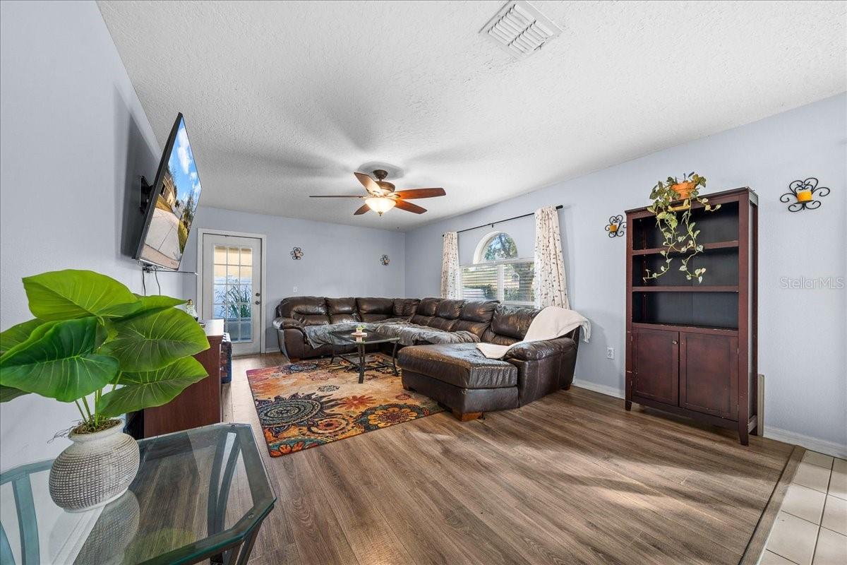 Image 20 of 68 For 888 Marietta Lane