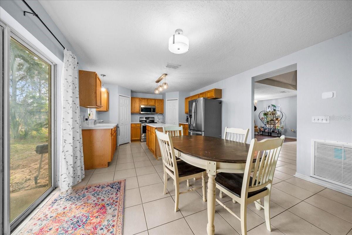 Image 28 of 68 For 888 Marietta Lane