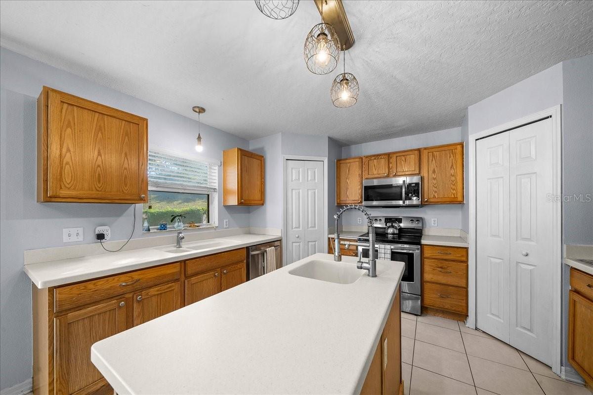 Image 31 of 68 For 888 Marietta Lane