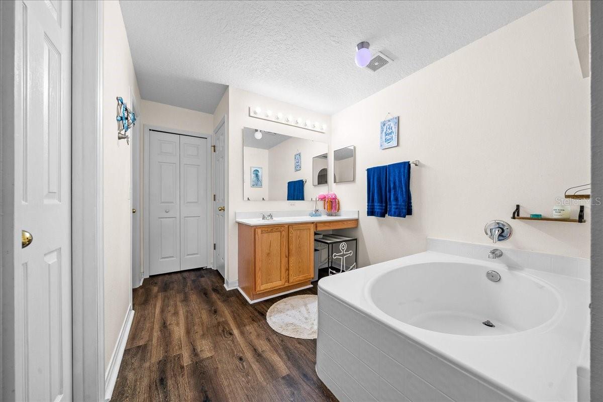 Image 44 of 68 For 888 Marietta Lane