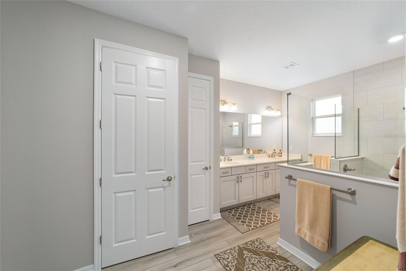 Image 23 of 52 For 10691 99th Place