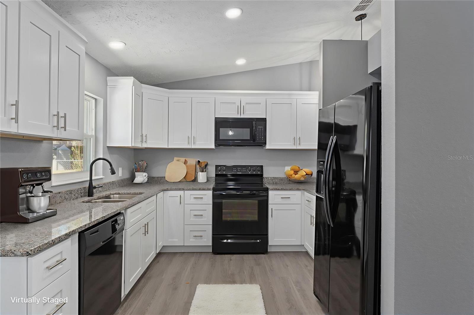 Image 14 of 36 For 3888 Flamingo Terrace