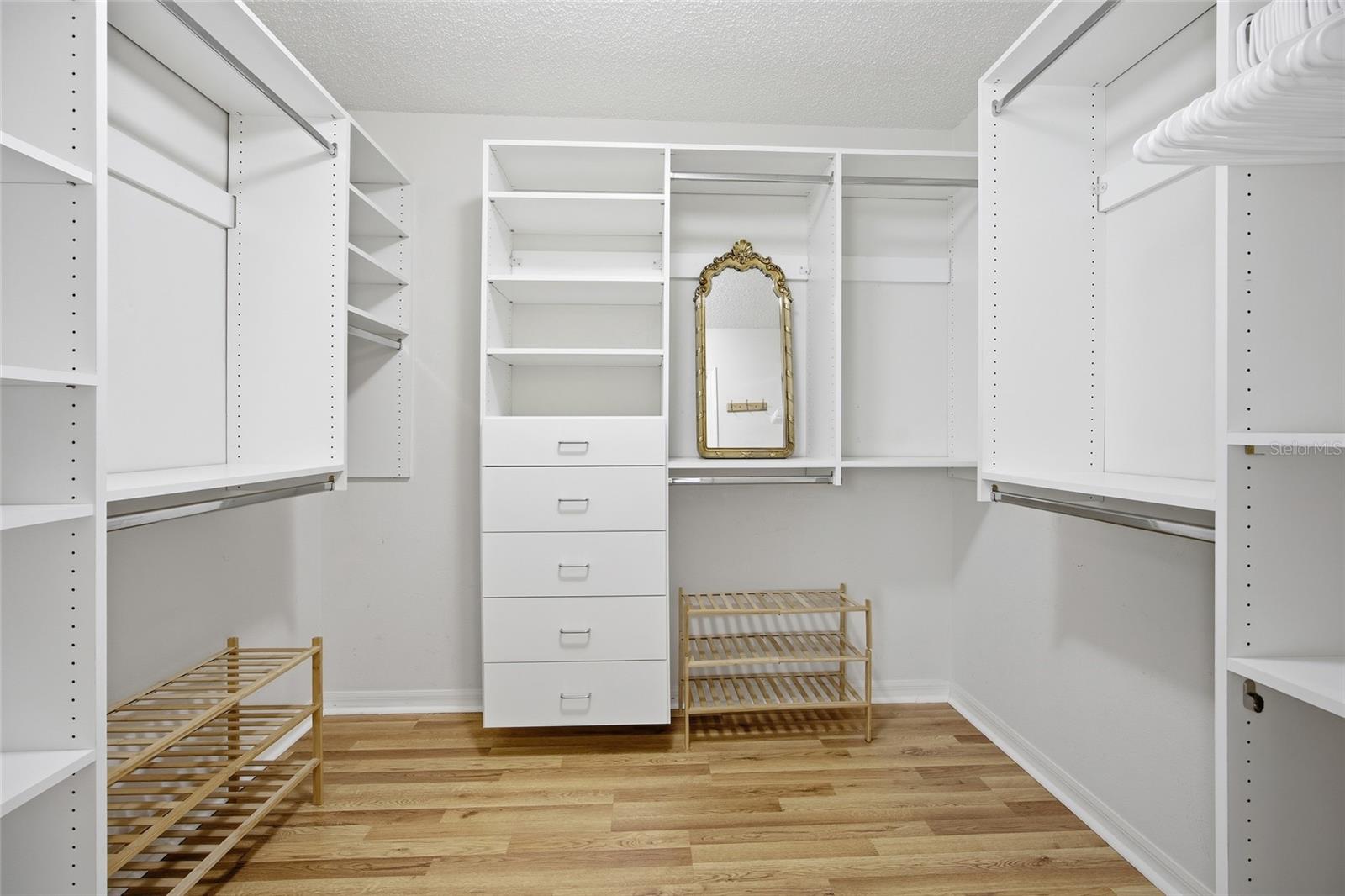 Image 17 of 36 For 1919 Treadwell Terrace