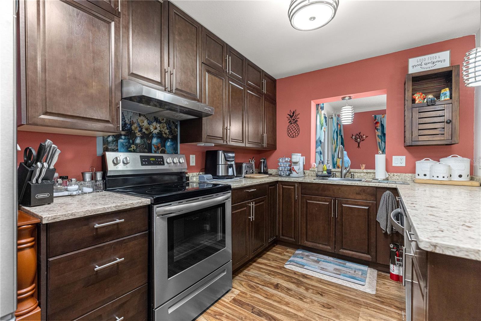 Image 17 of 50 For 8760 98th Street Road D