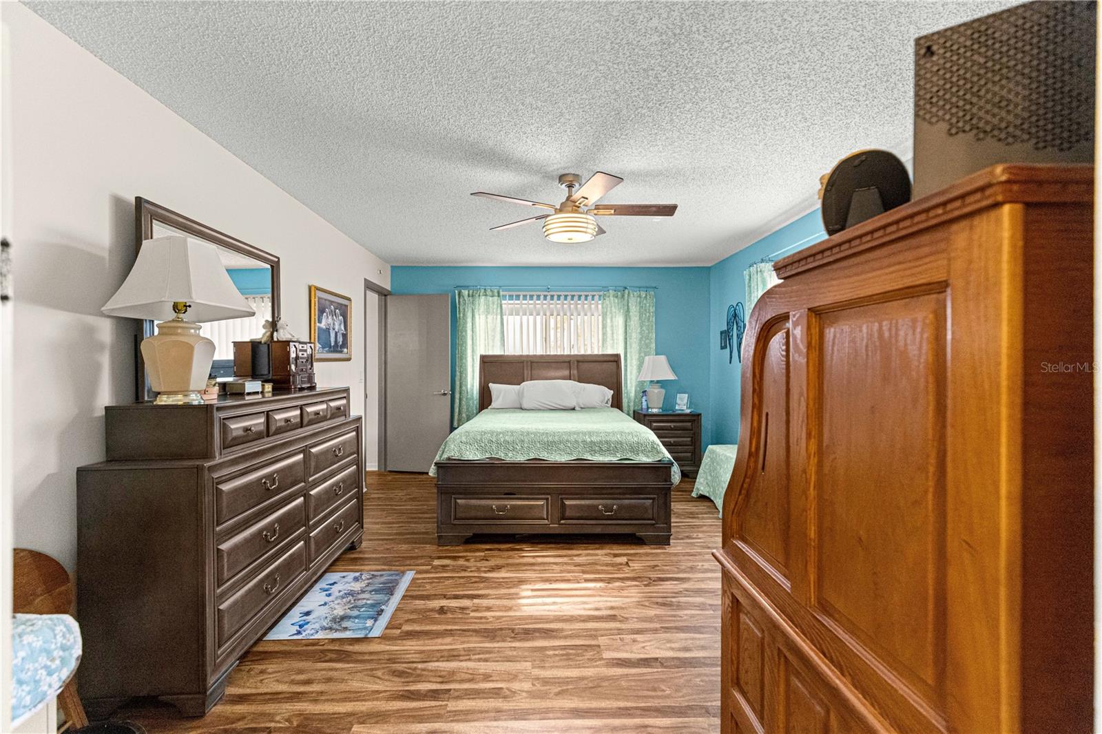 Image 29 of 50 For 8760 98th Street Road D