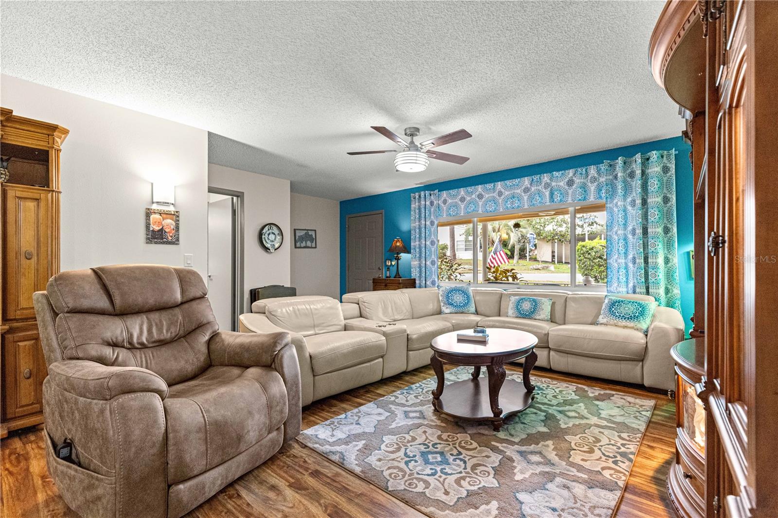 Image 6 of 50 For 8760 98th Street Road D