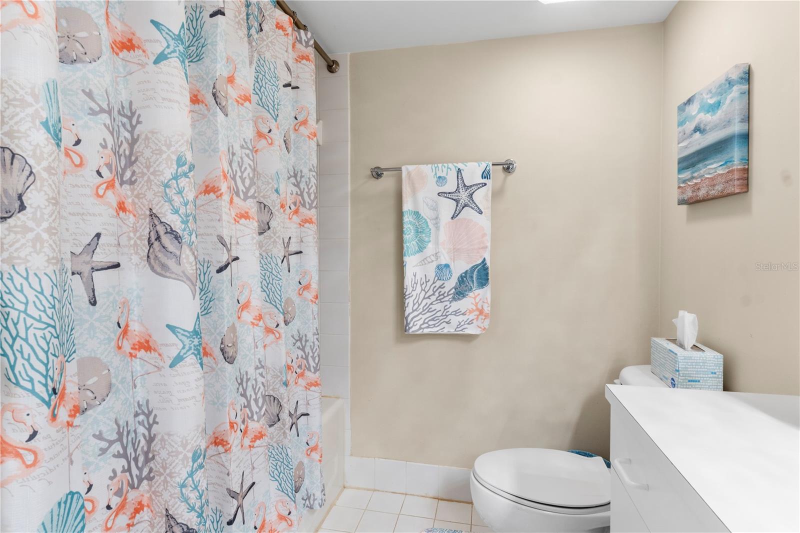 Image 25 of 39 For 1610 42nd Circle 211