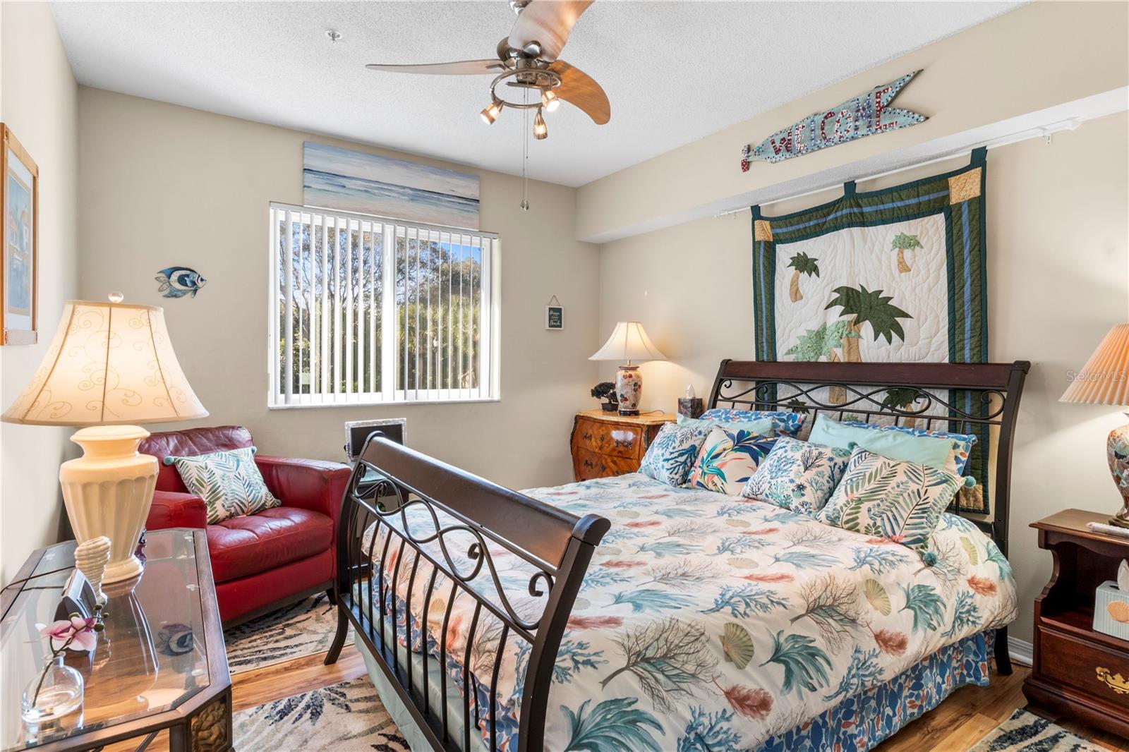 Image 29 of 39 For 1610 42nd Circle 211