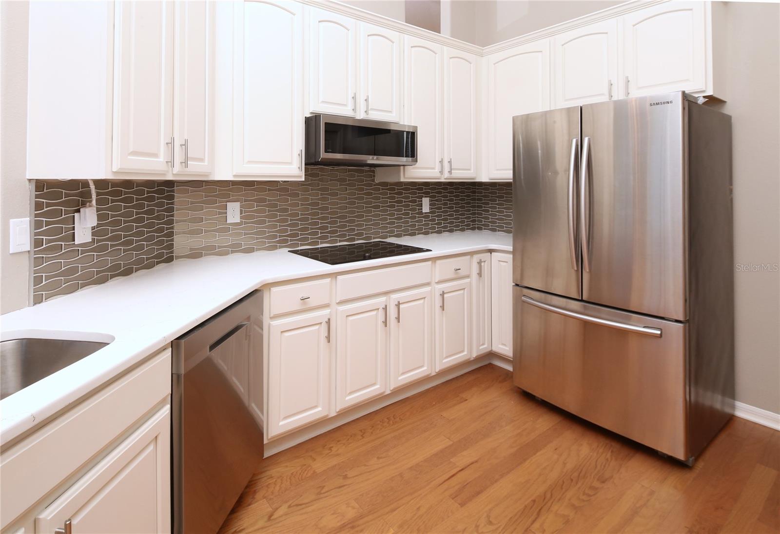 Image 12 of 53 For 23 Mickey Mantle Path