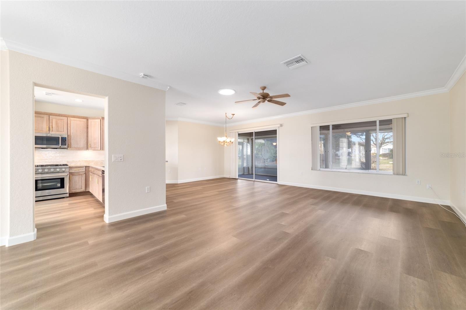 Image 13 of 79 For 13160 93rd Circle