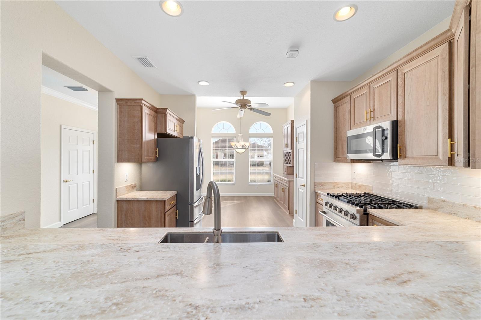 Image 19 of 79 For 13160 93rd Circle