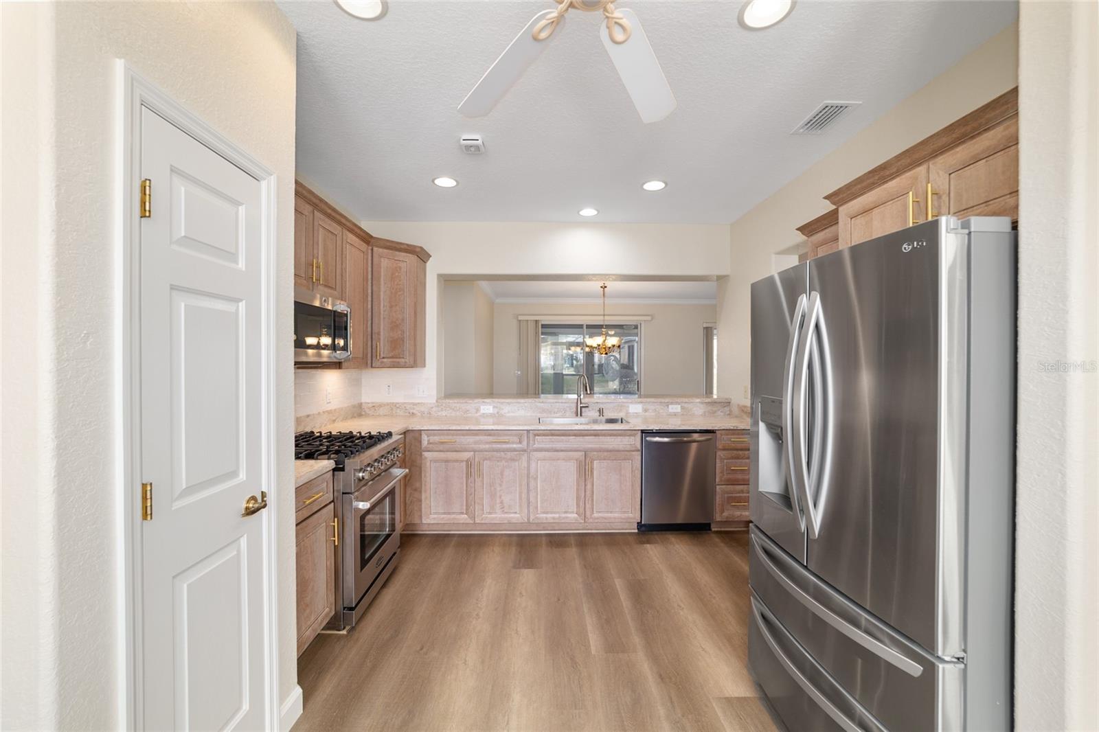 Image 23 of 79 For 13160 93rd Circle