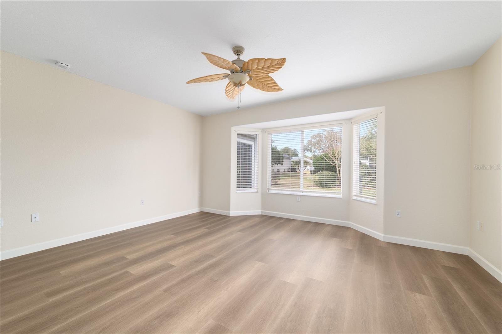 Image 31 of 79 For 13160 93rd Circle