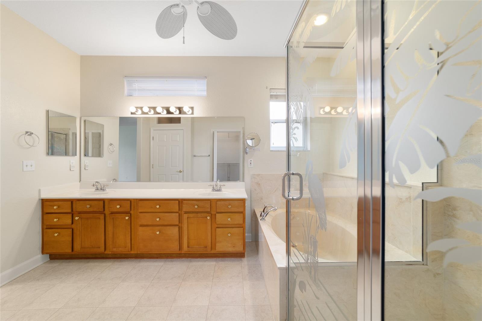 Image 33 of 79 For 13160 93rd Circle