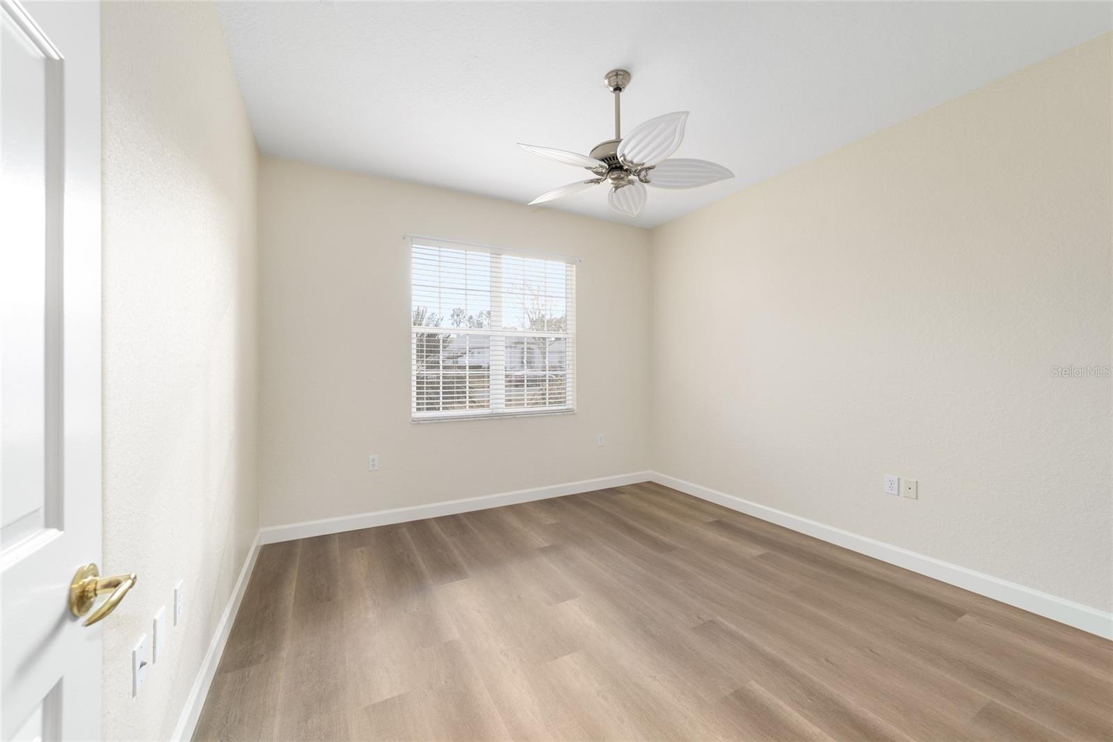 Image 37 of 79 For 13160 93rd Circle