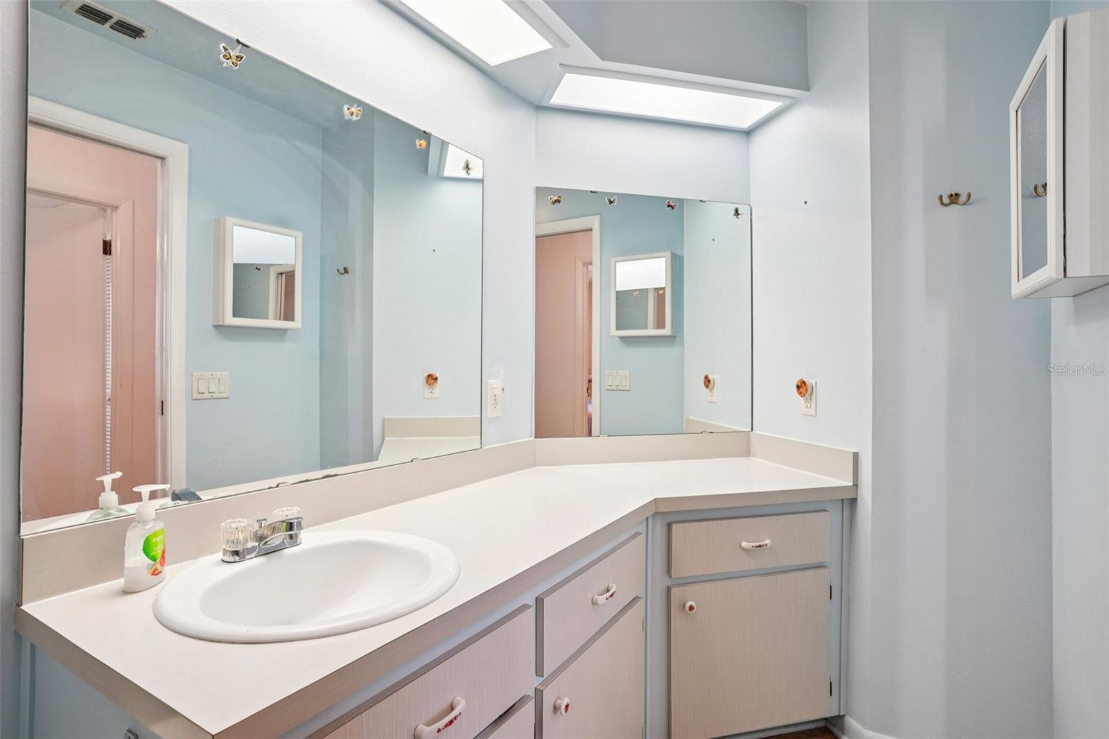 Image 24 of 51 For 1305 Moray Court