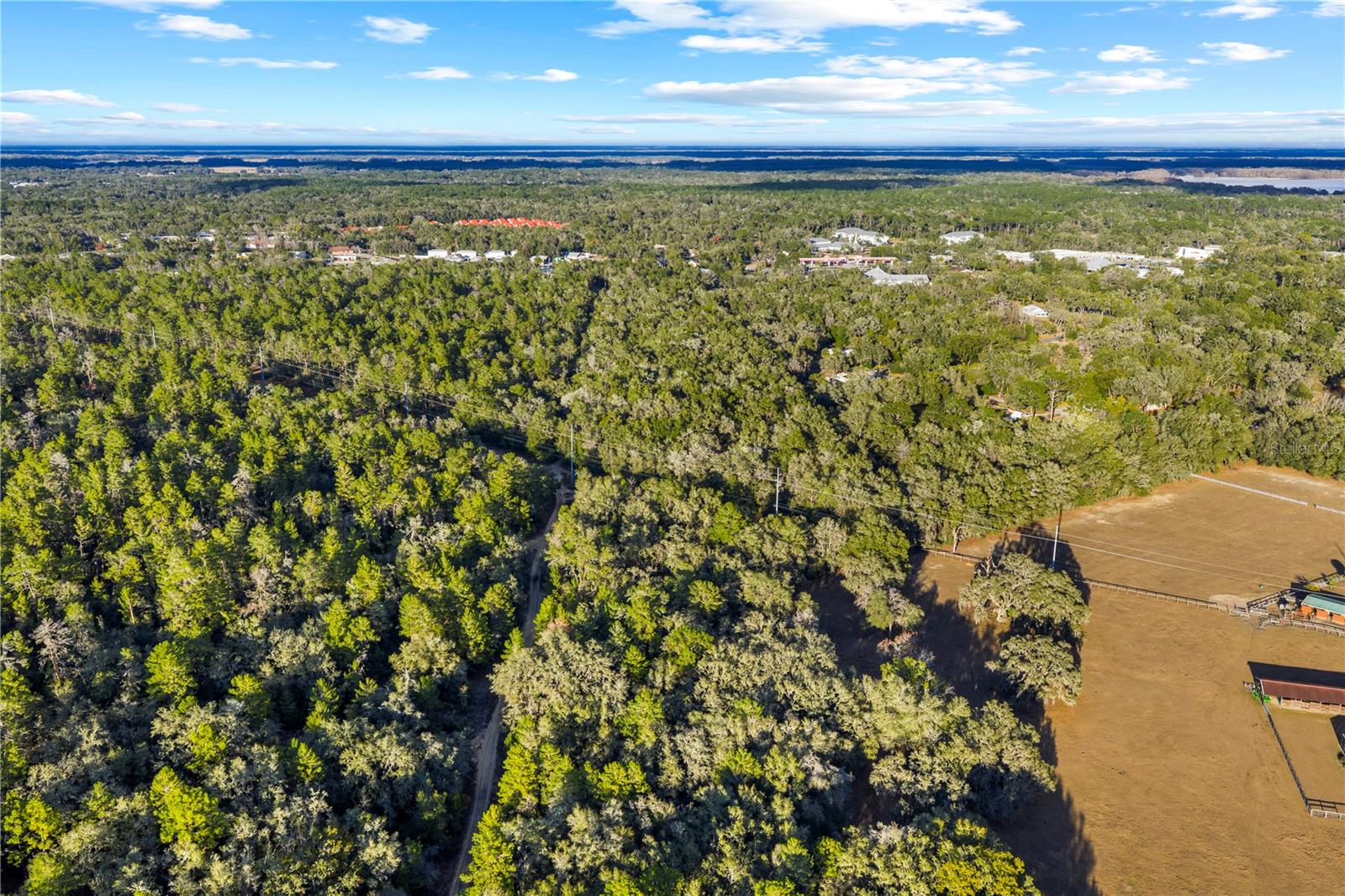 Image 25 of 36 For 115 Crestview Avenue