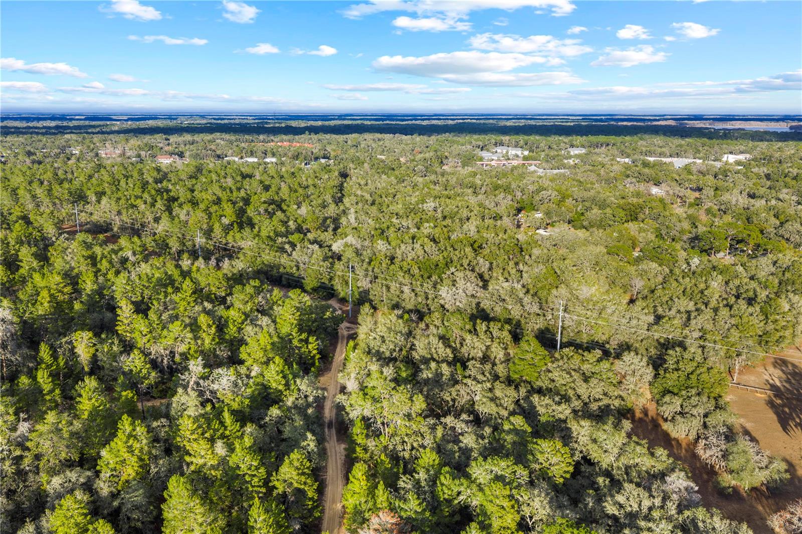 Image 26 of 36 For 115 Crestview Avenue