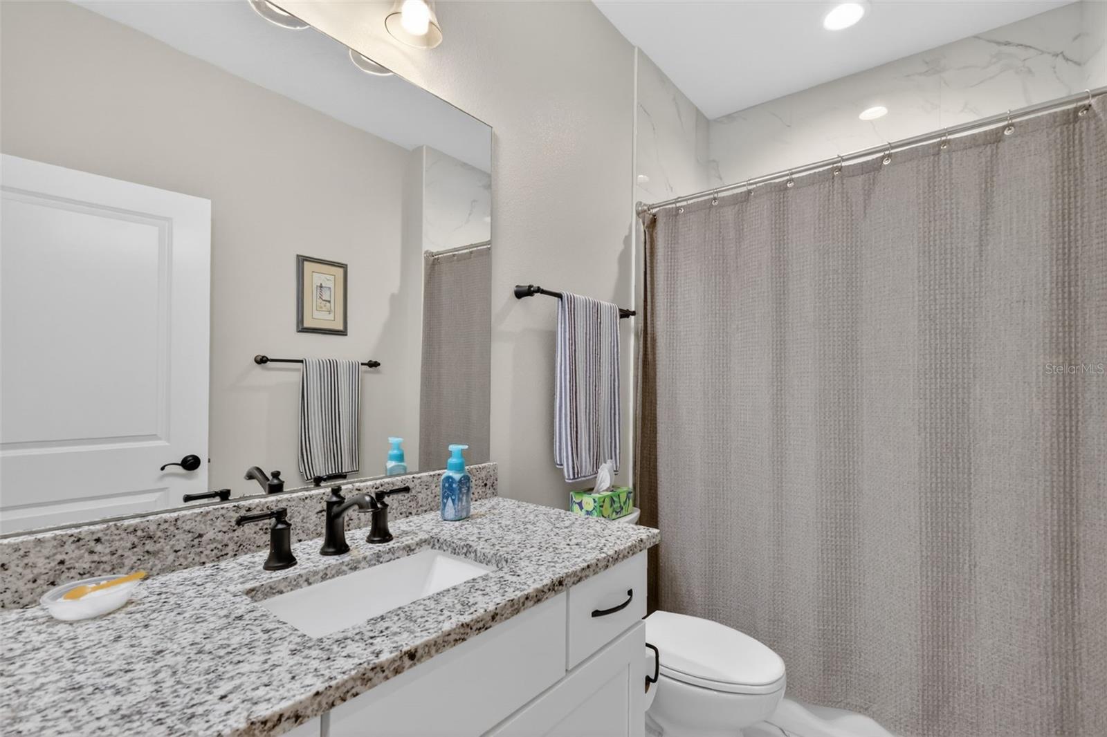 Image 16 of 30 For 2924 Cr 526  