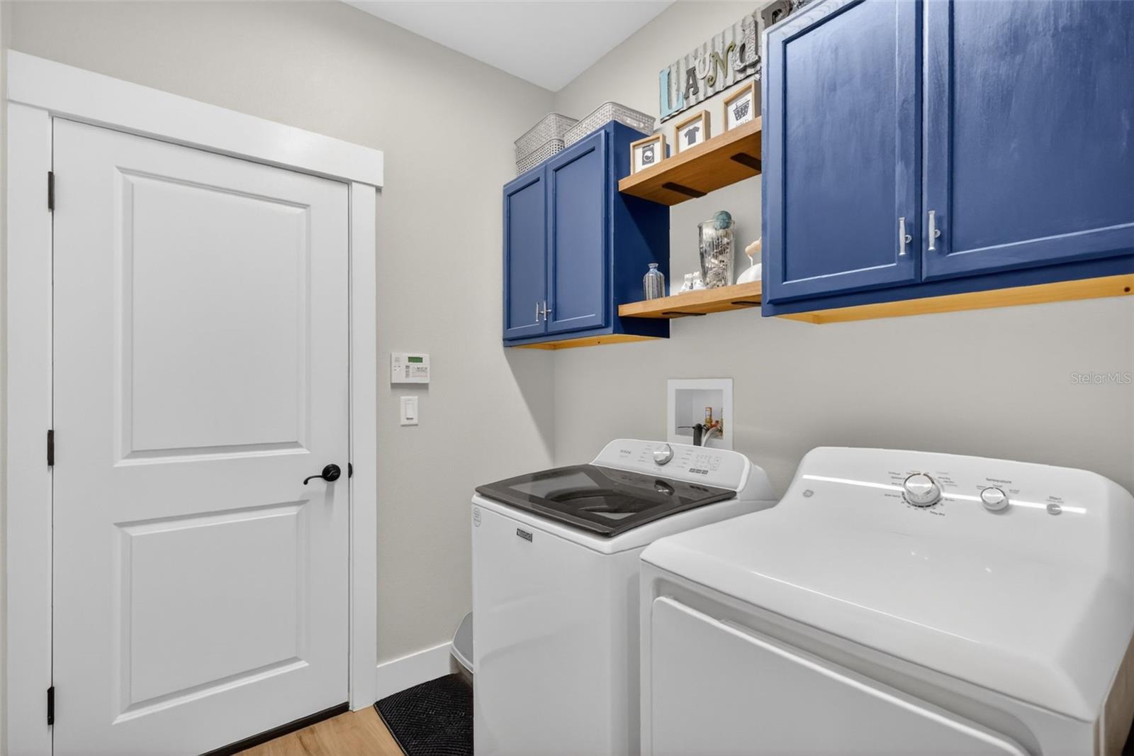 Image 19 of 30 For 2924 Cr 526  