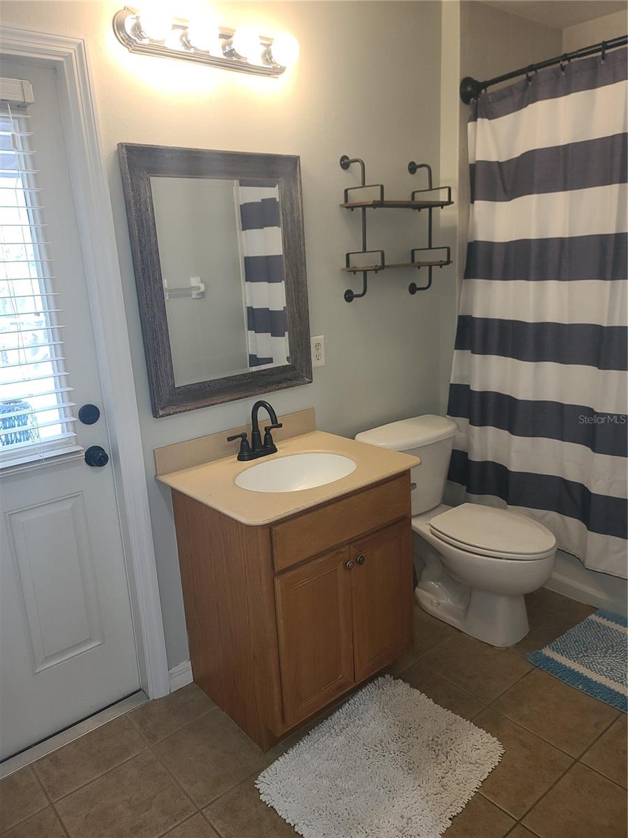 Image 25 of 48 For 6362 Walter Terrace