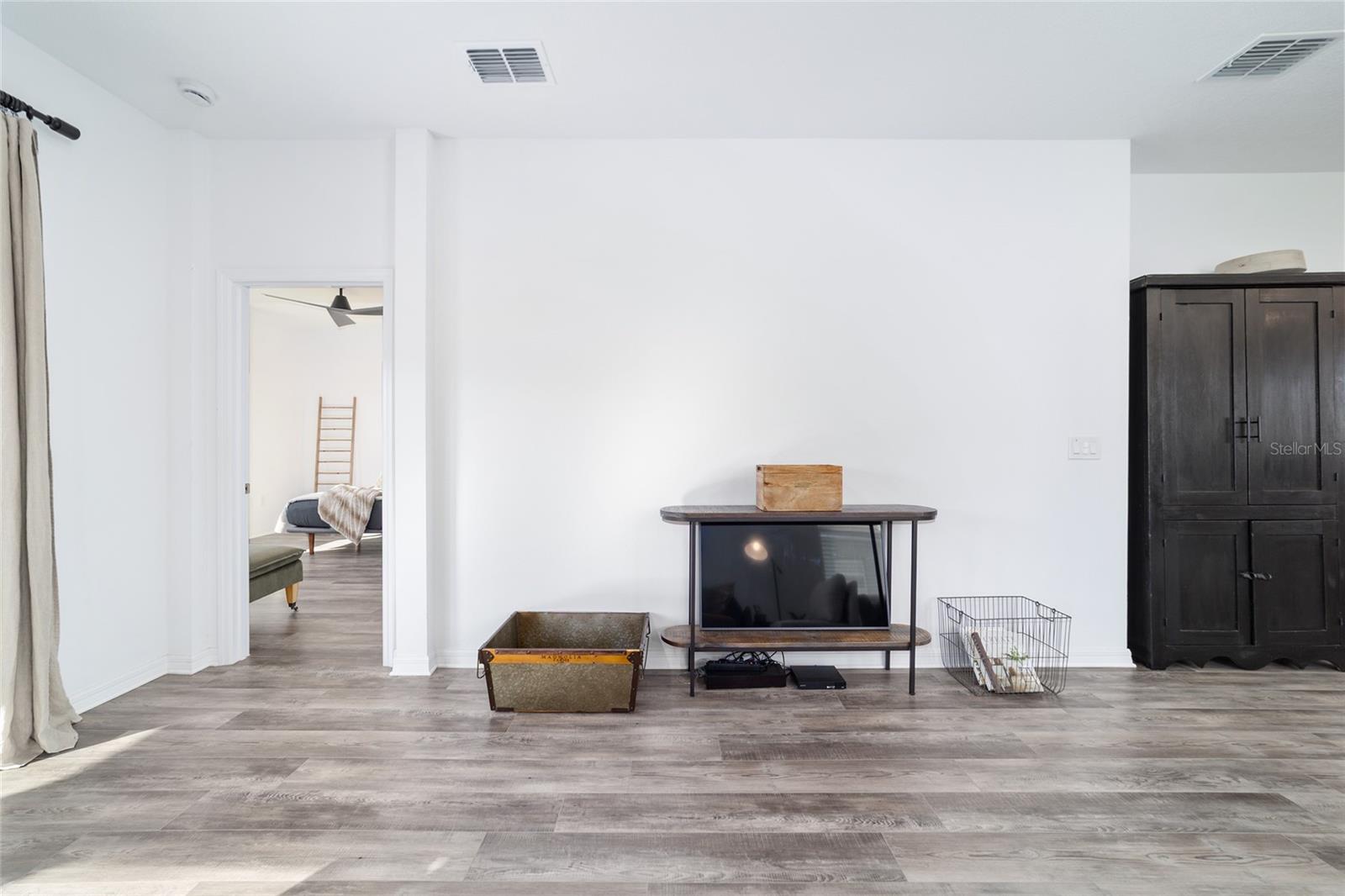 Image 19 of 48 For 8798 79th Place