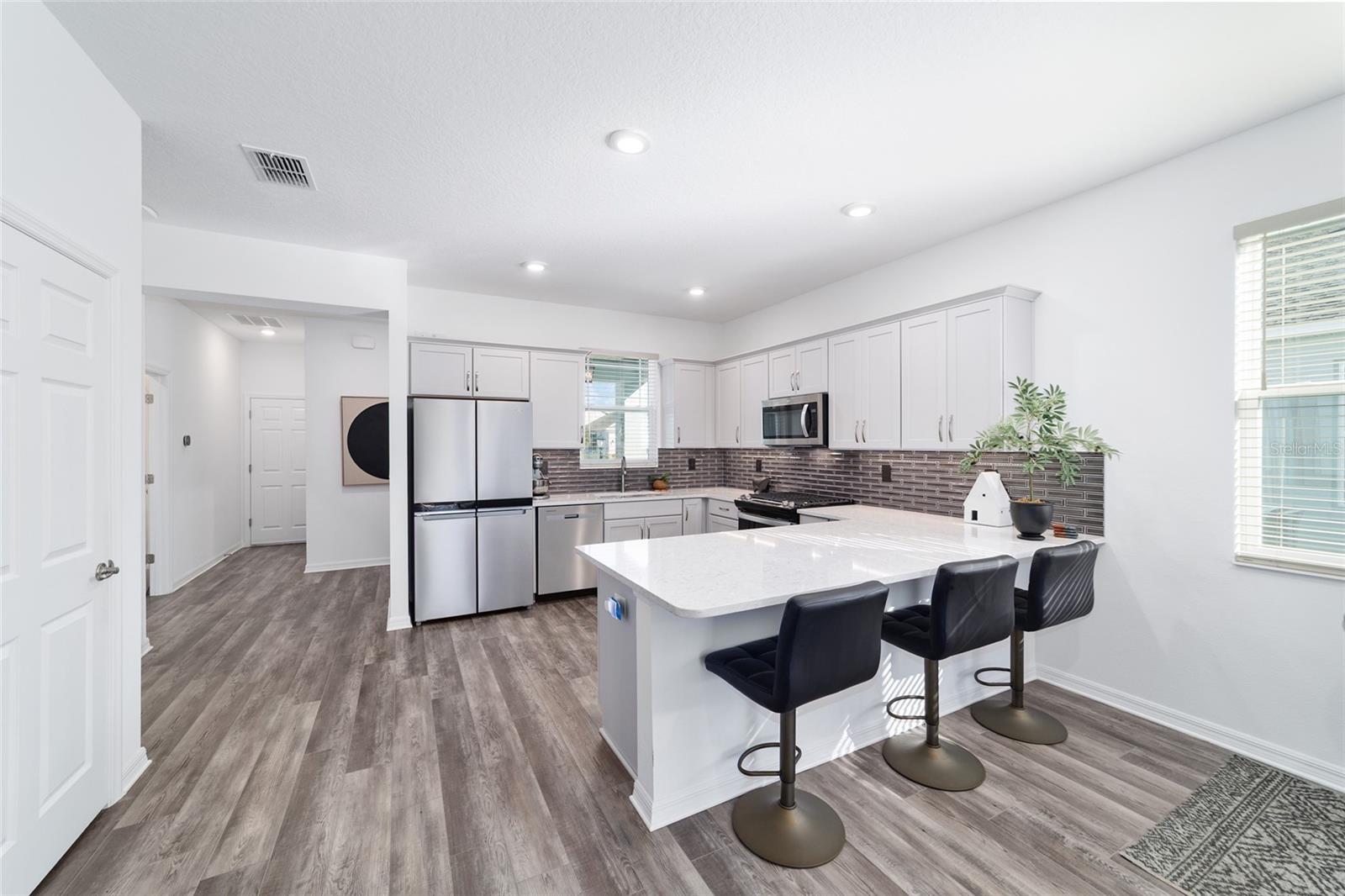 Image 23 of 48 For 8798 79th Place