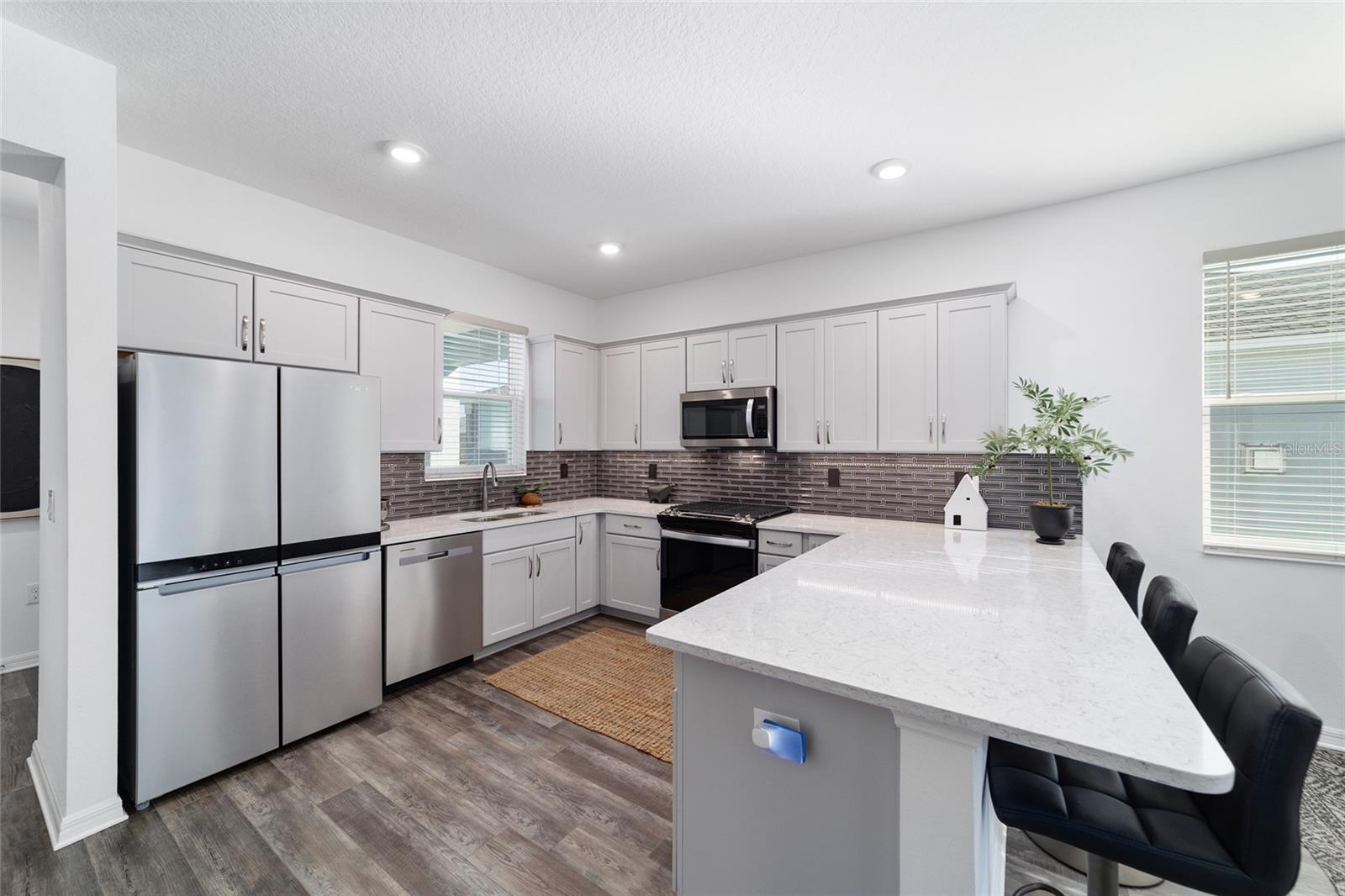 Image 25 of 48 For 8798 79th Place