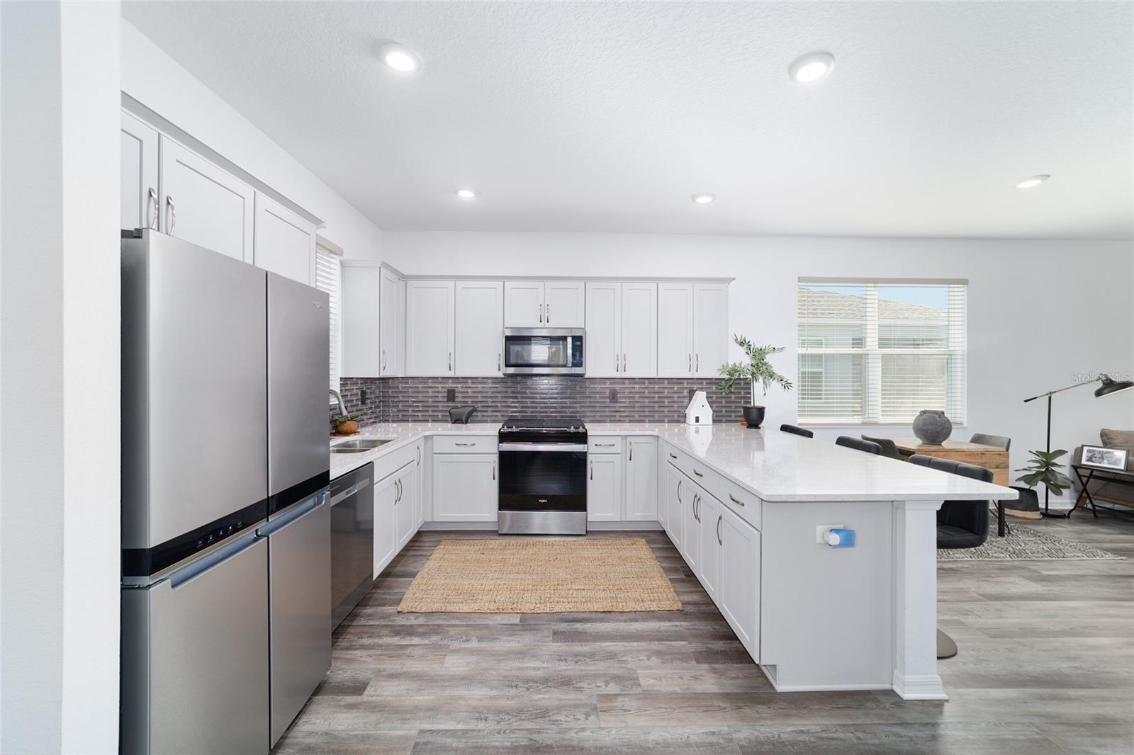 Image 26 of 48 For 8798 79th Place