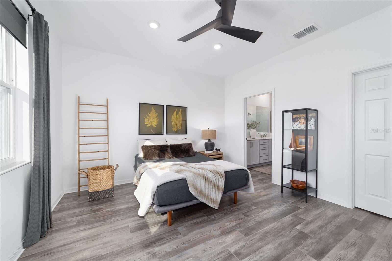 Image 30 of 48 For 8798 79th Place