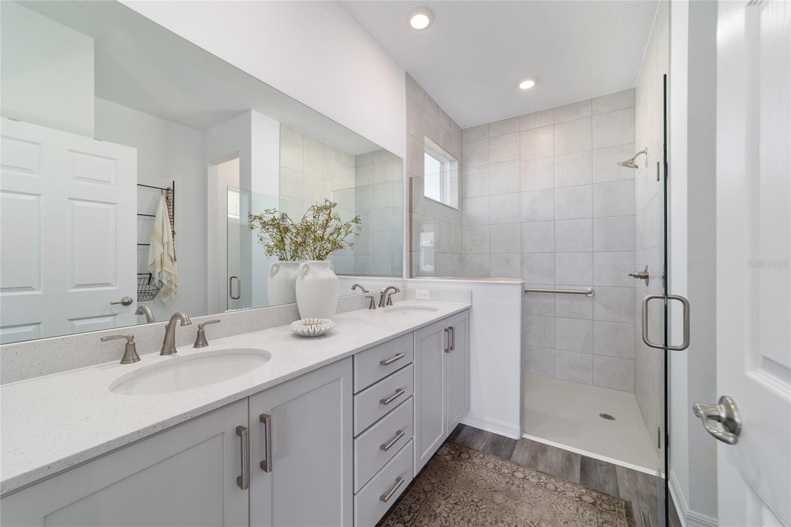 Image 33 of 48 For 8798 79th Place