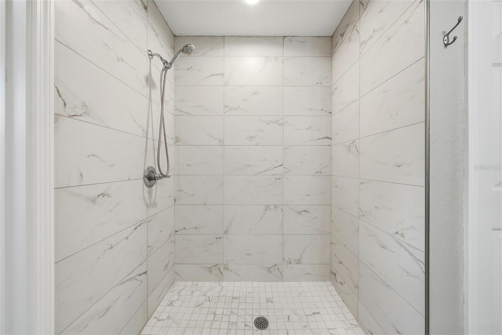 Image 17 of 51 For 10286 Gardner Way