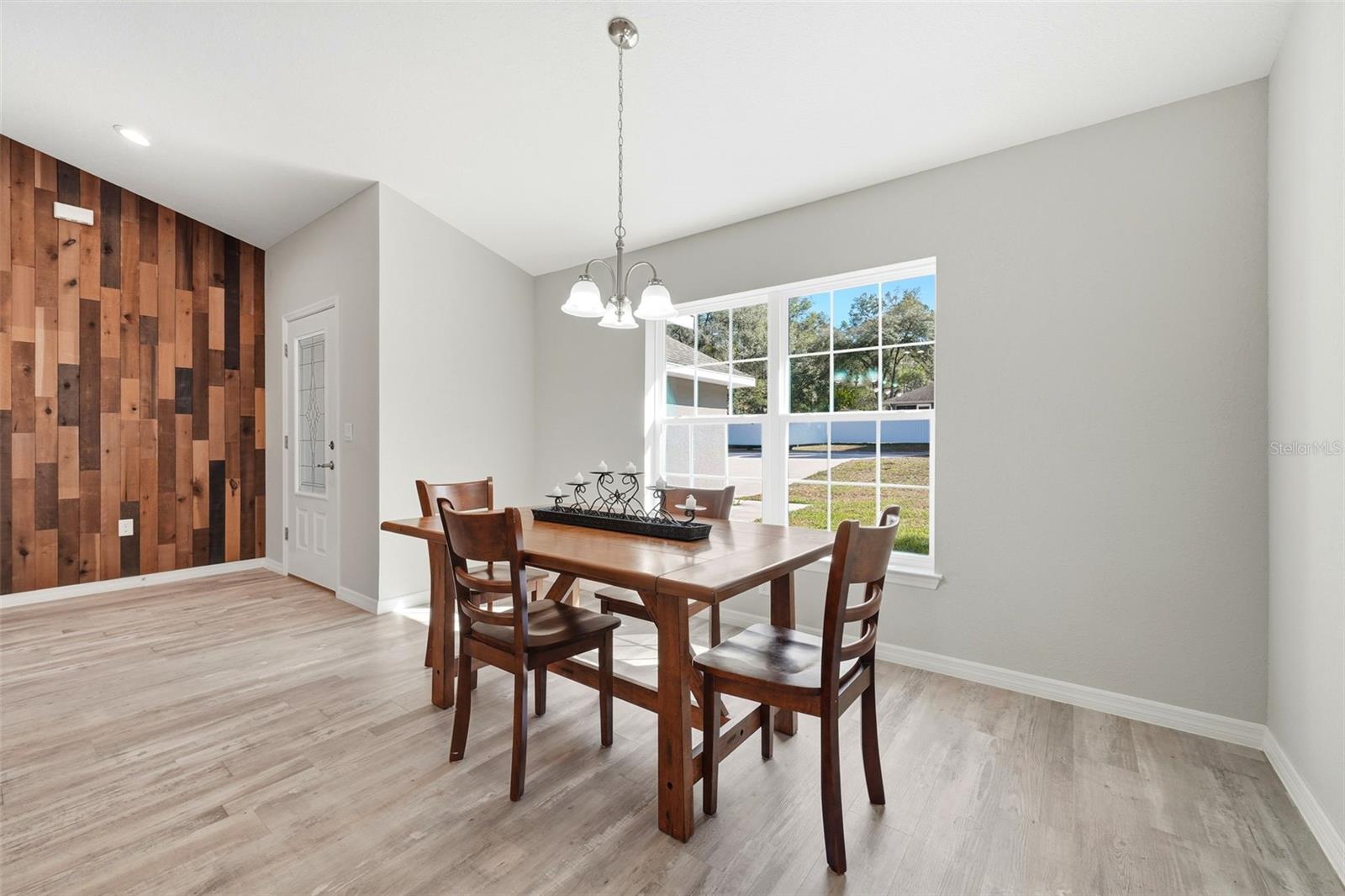 Image 21 of 51 For 10286 Gardner Way